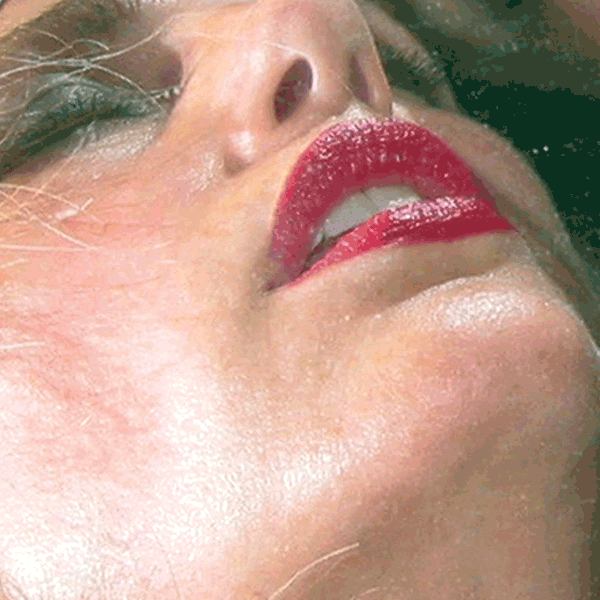 mirror-close-2x2.gif